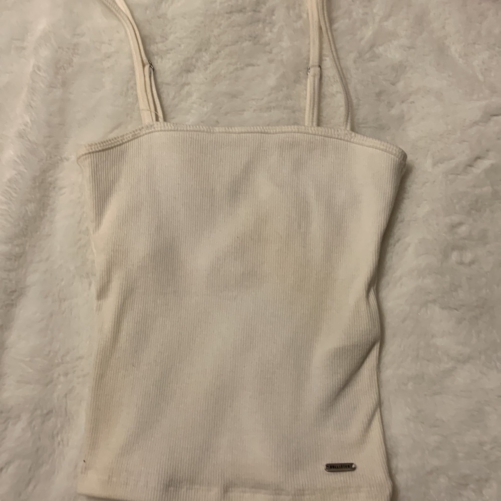 A 3 pack tank tops from Hollister